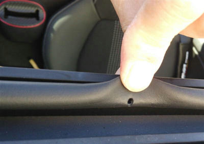 汽車密封條鉆孔案例.png 汽車密封條鉆孔案例.png