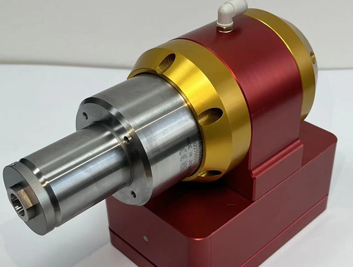 徑向自動(dòng)換刀浮動(dòng)主軸.jpg 徑向自動(dòng)換刀浮動(dòng)主軸.jpg