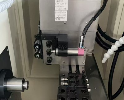 排刀機(jī)加裝msiy電主軸.jpg 排刀機(jī)加裝msiy電主軸.jpg